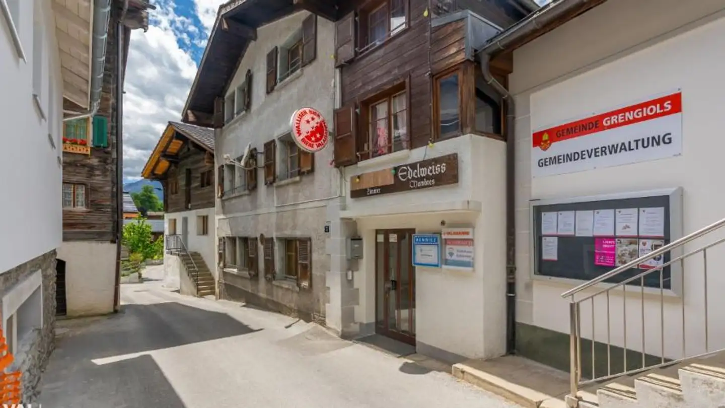 Restaurant for sale - Dorf 20, 3993 Grengiols