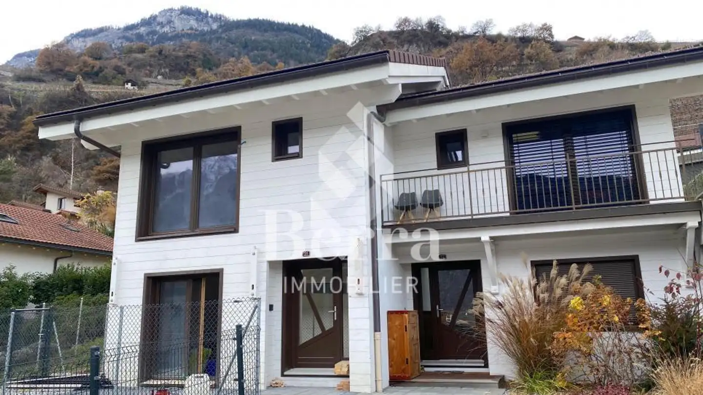 Semi-detached house for sale - 1913 Saillon