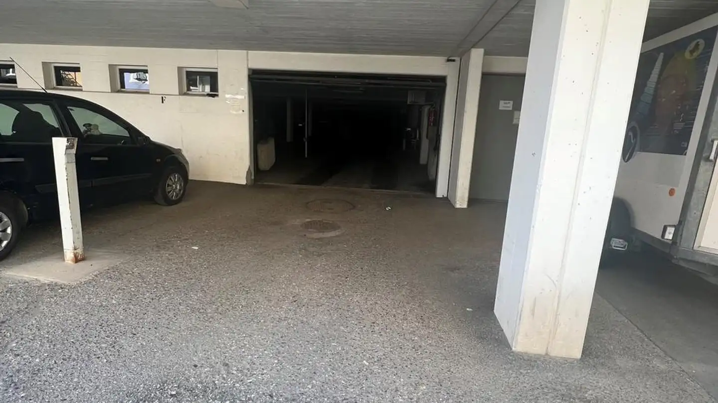 Garage singolo in affitto - Rue Du Nord 54, 2300 La Chaux-de-Fonds - Photo 2