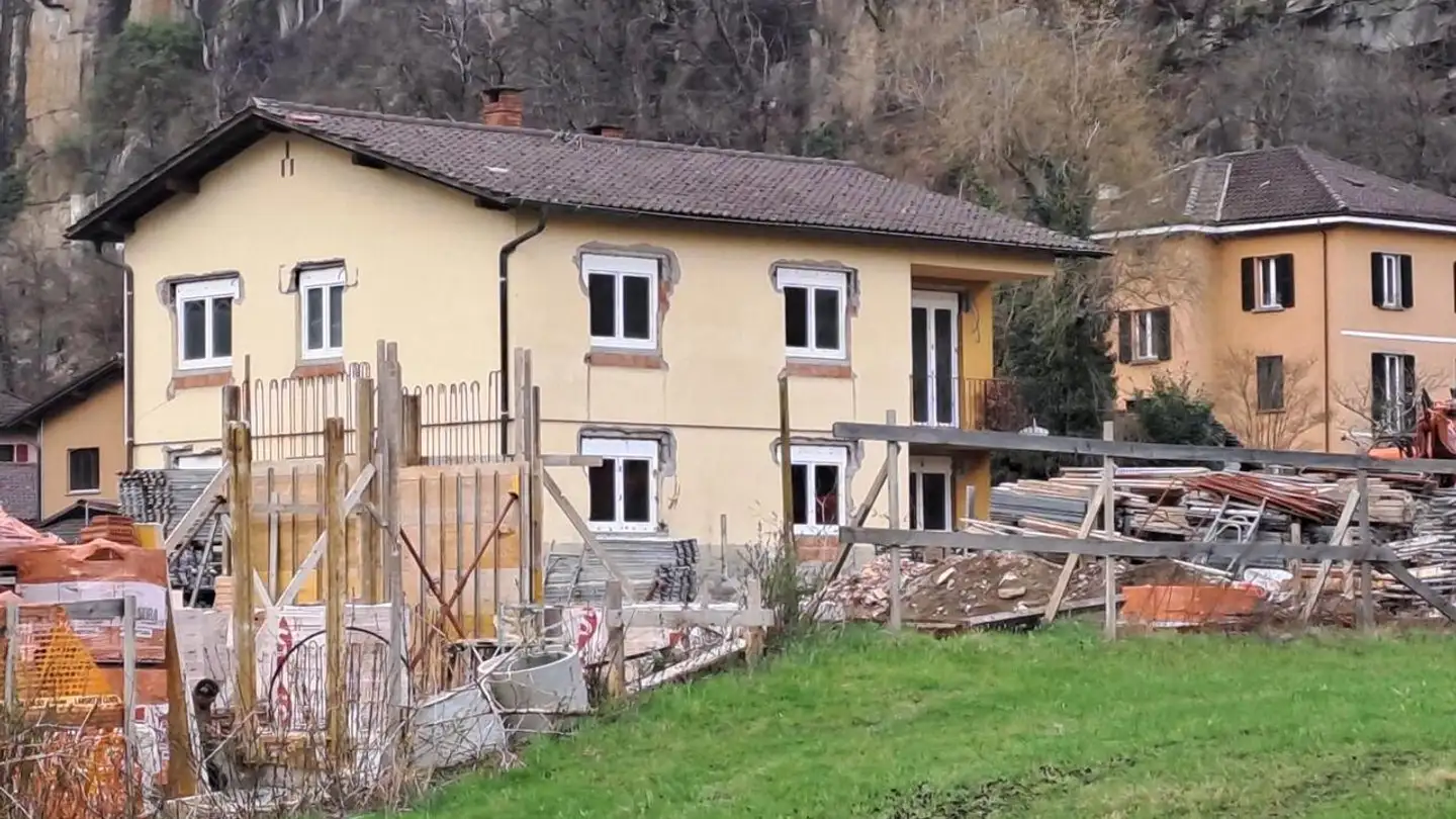 Maison troglodyte à vendre - 6705 Cresciano