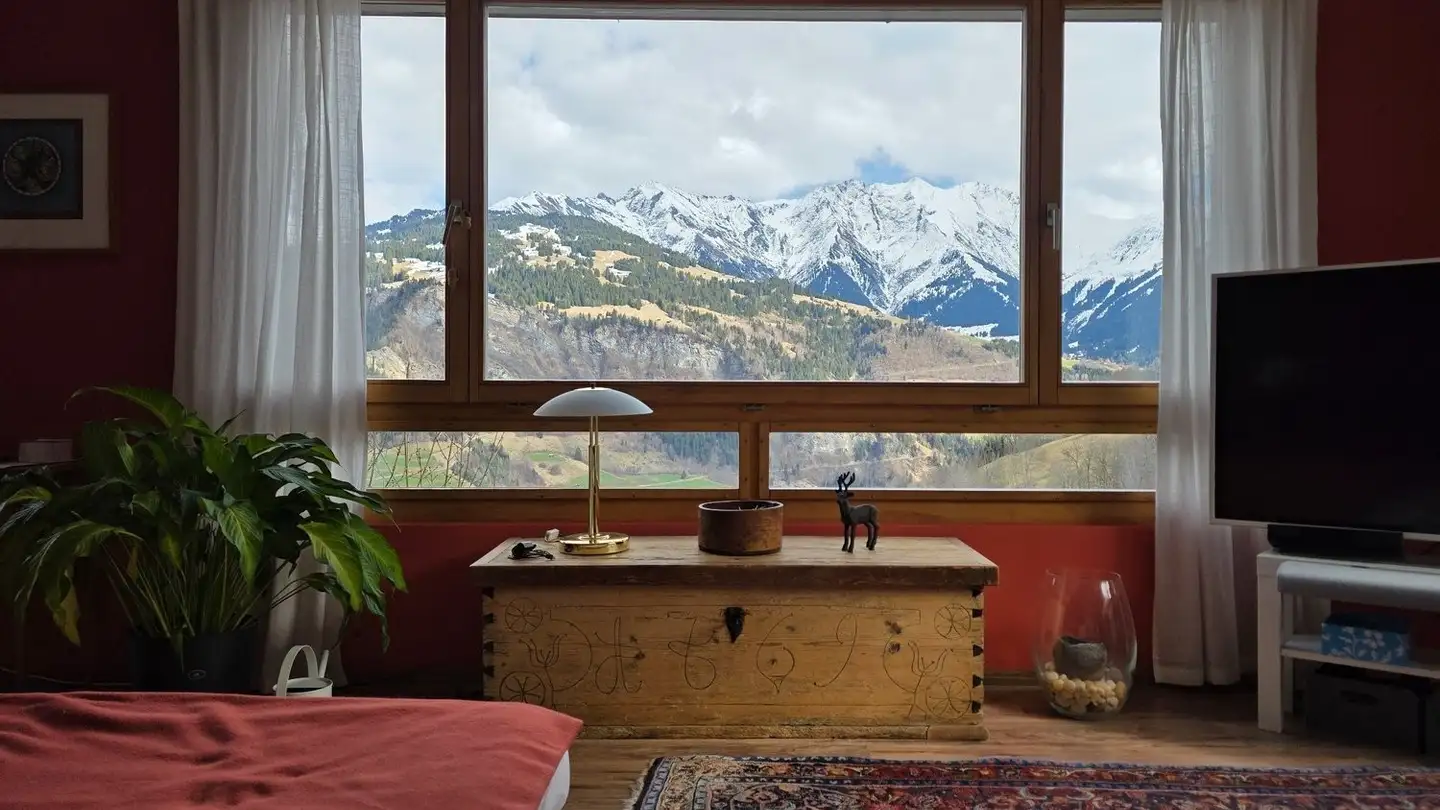 Appartement à louer - Via Fruoda 15, 7141 Luven