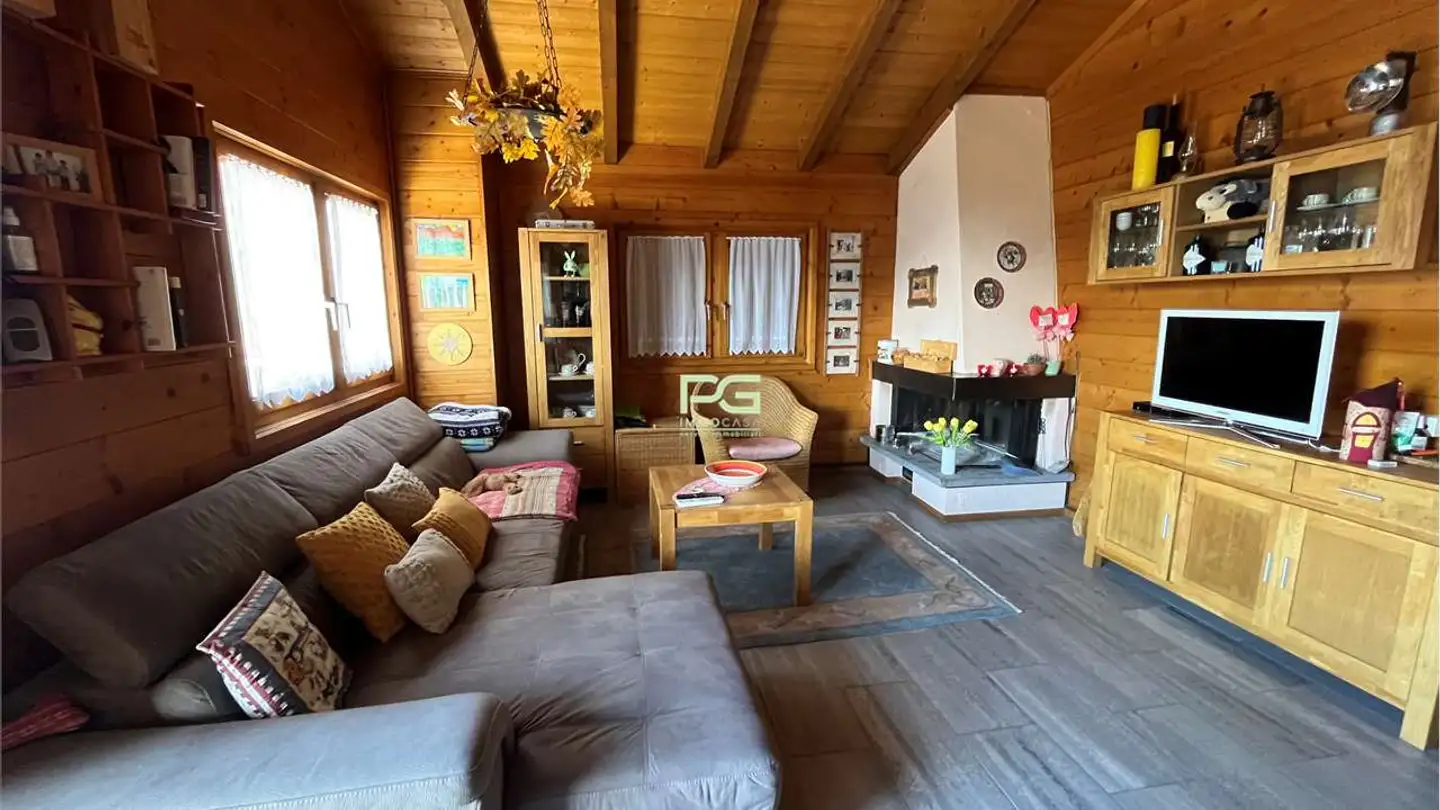 Villa for sale - 6760 Carì