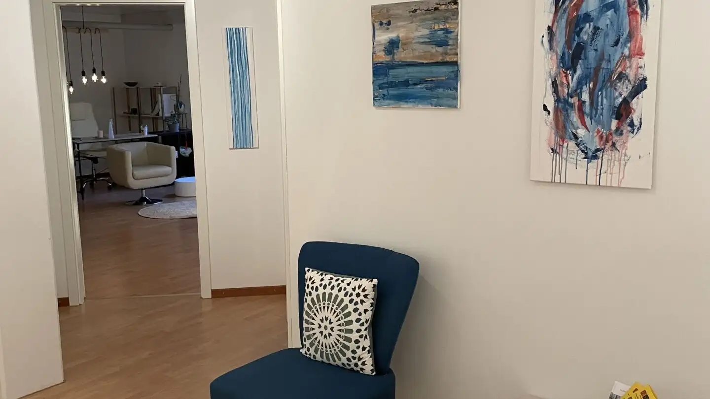 Grande magazzino in affitto - Dorfstrasse 25b, 3324 Hindelbank