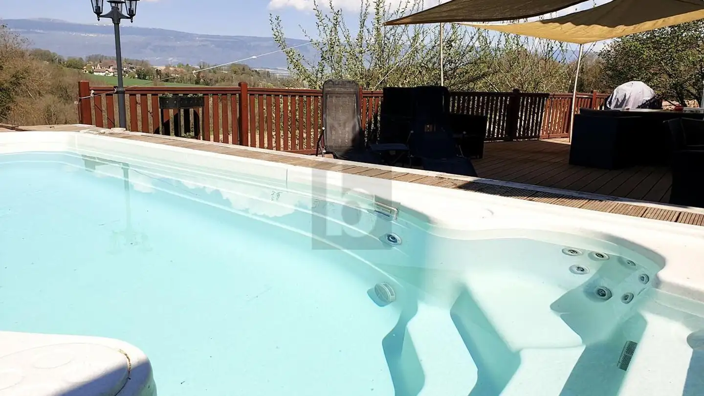 Row house for sale - 1417 Epautheyres