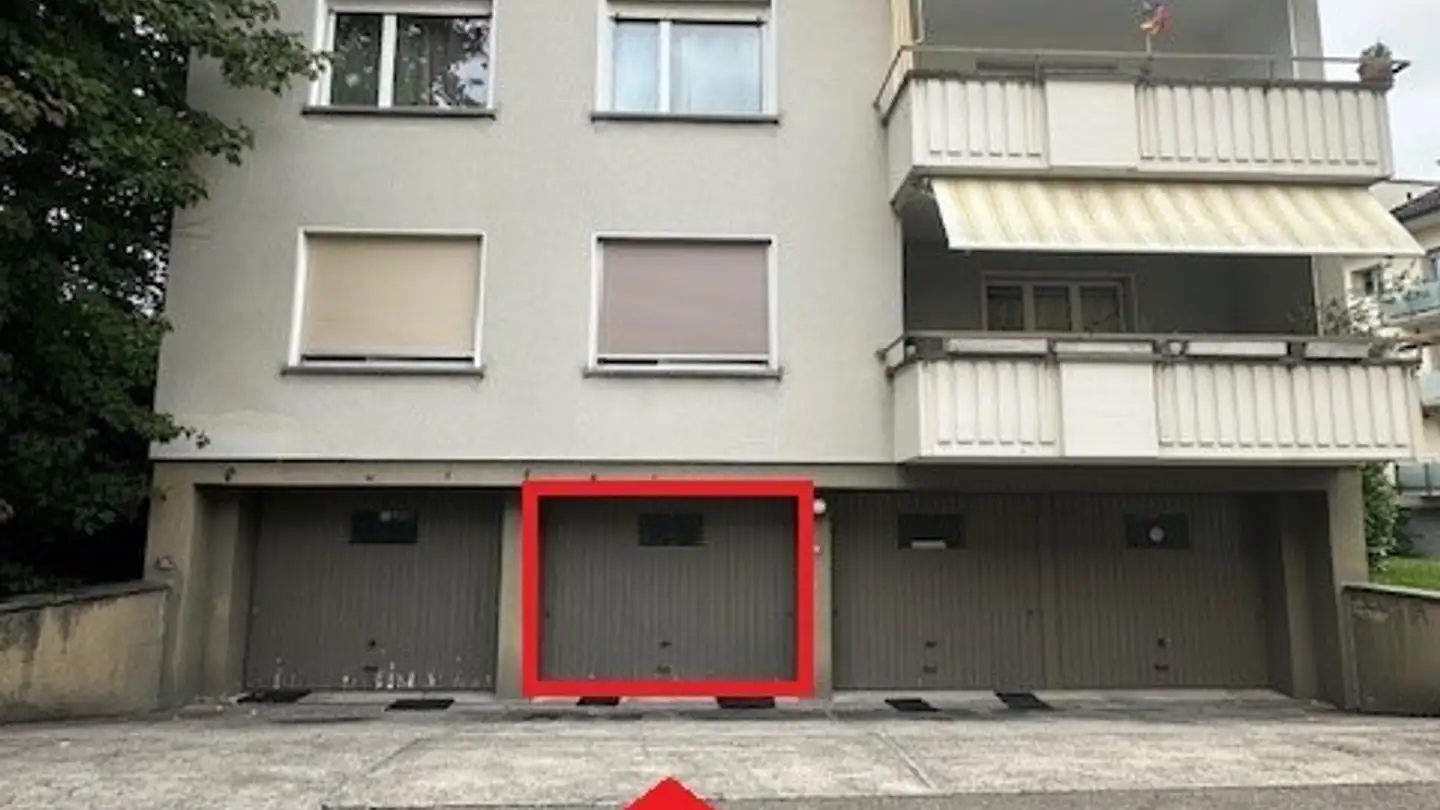 Garage individuel à louer - Baselmattweg, 4123 Allschwil
