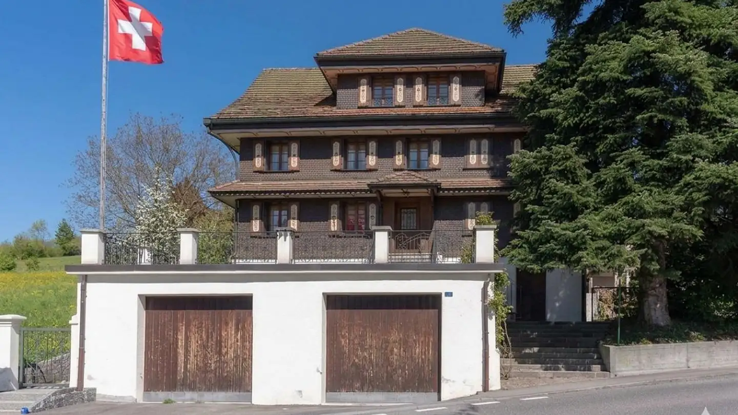 Single house for sale - Meierskappelstrasse 1, 6044 Udligenswil