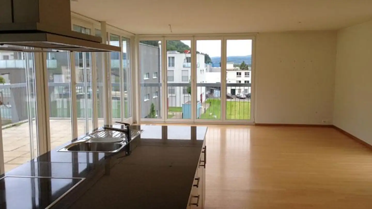 Penthouse for rent - Frauenhagstrasse 3, 8193 Eglisau - Photo 2