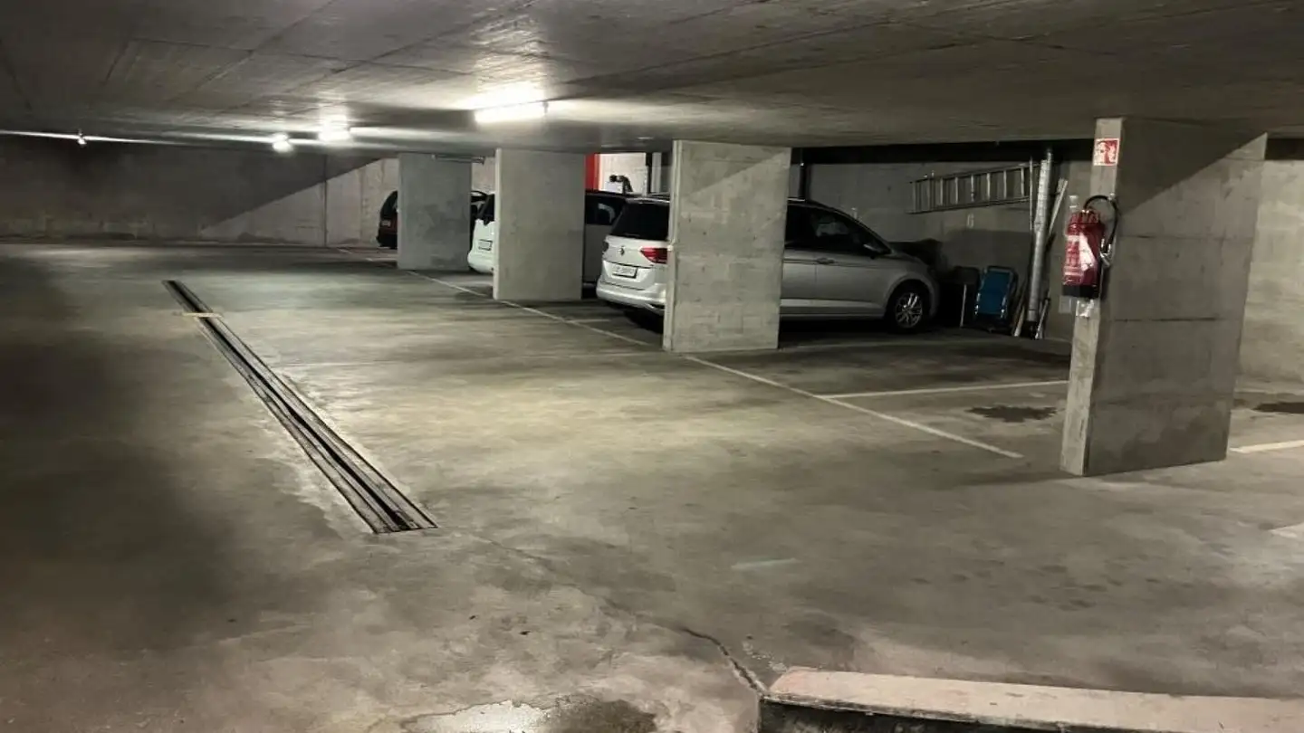Underground parking space for rent - Aeussere Baselstrasse 105, 4125 Riehen