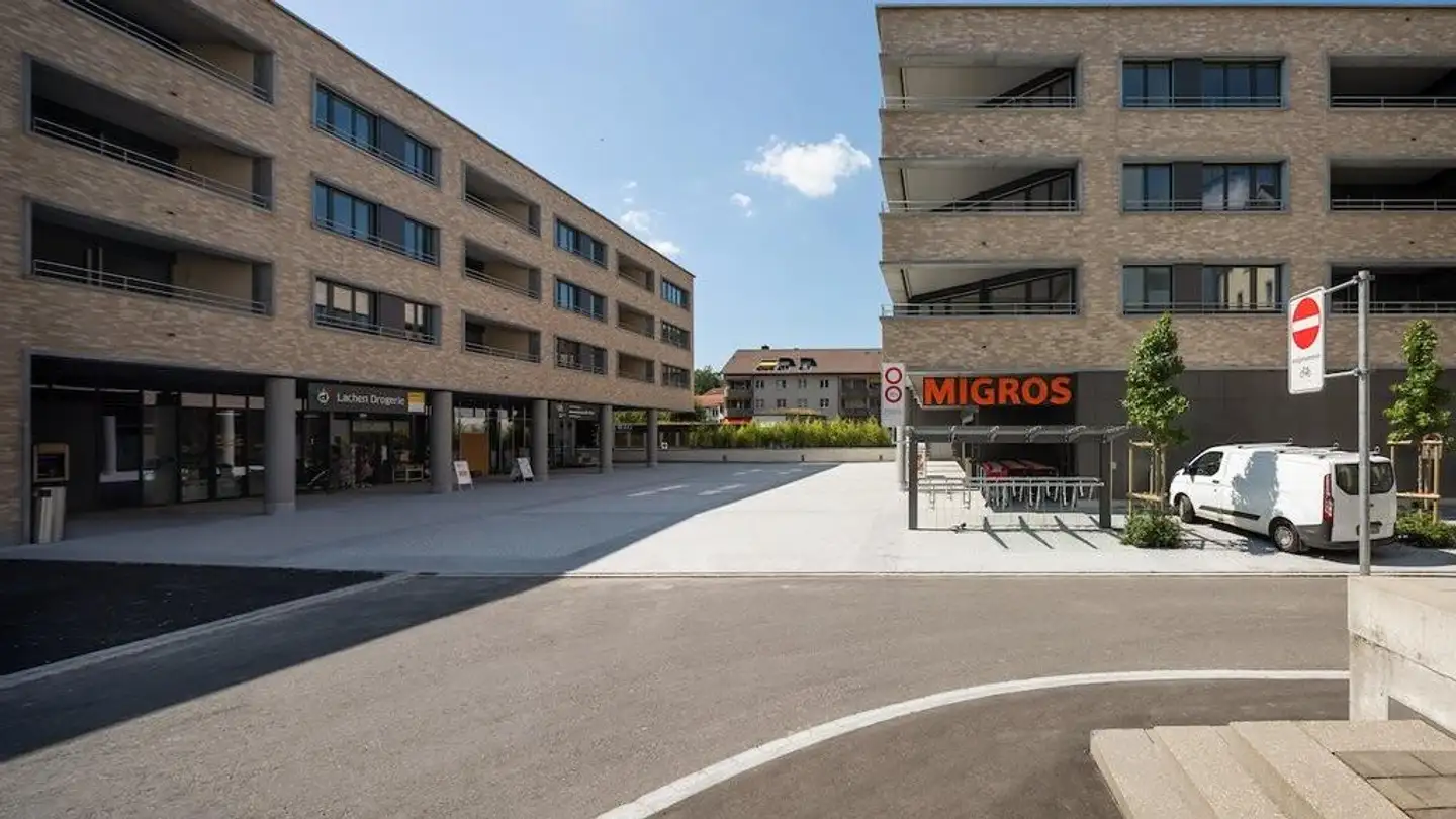 Überdachter Motorradparkplatz mieten - Ulmenstrasse 11, 9000 St. Gallen