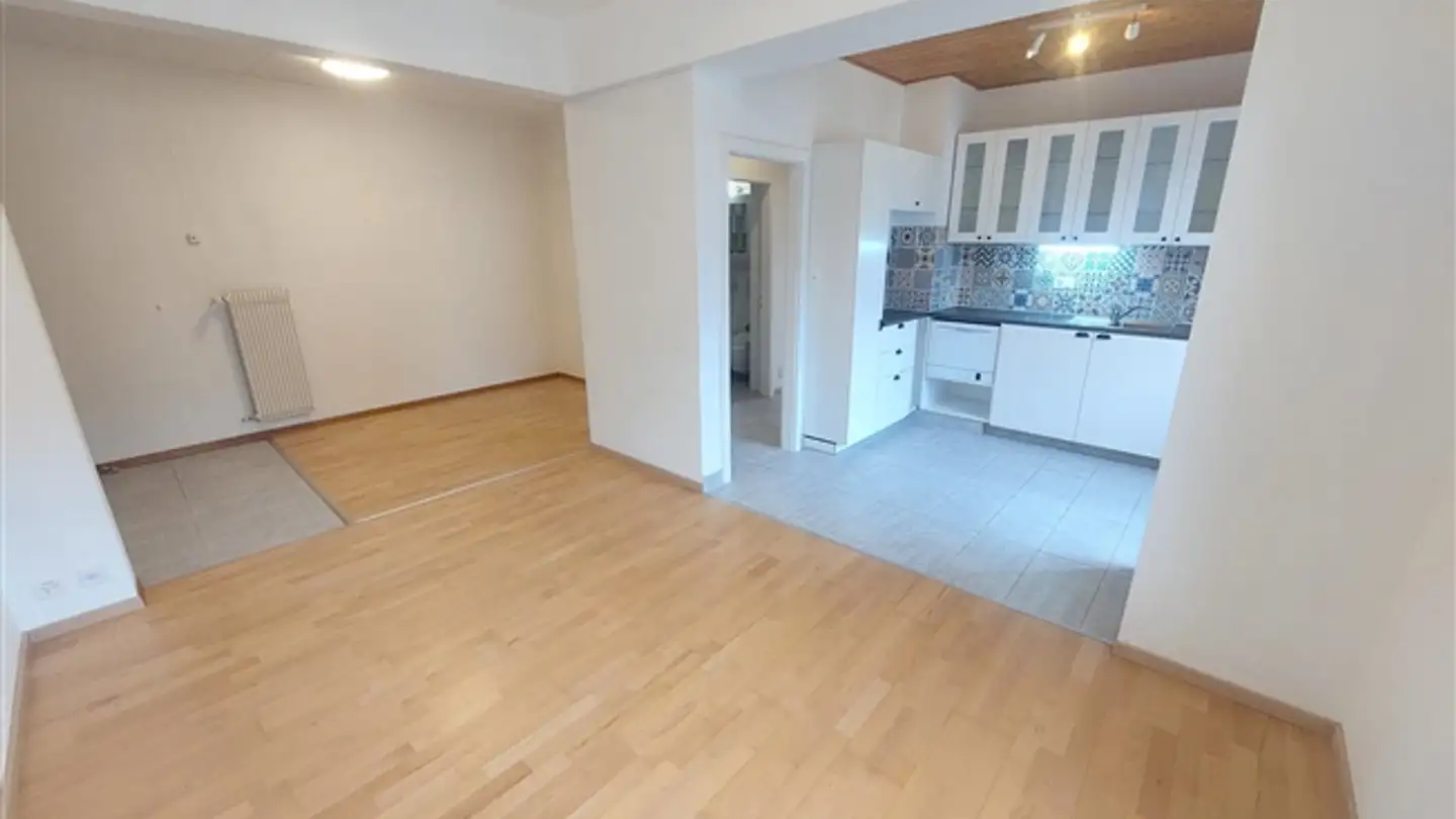 Apartment for sale - 1907 Saxon