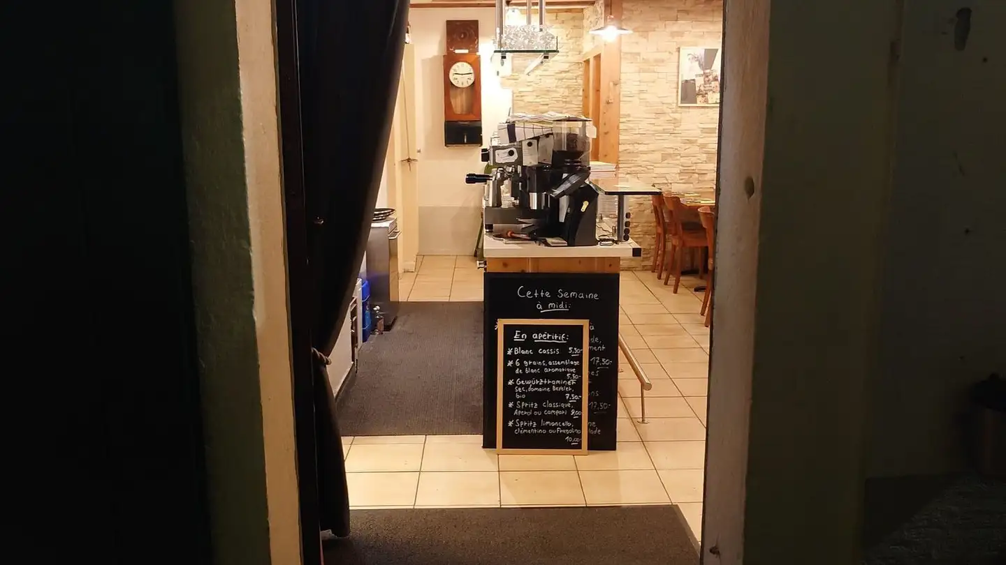 Ristorante in affitto - Rue Des Granges 5, 2300 La Chaux-de-Fonds - Photo 3