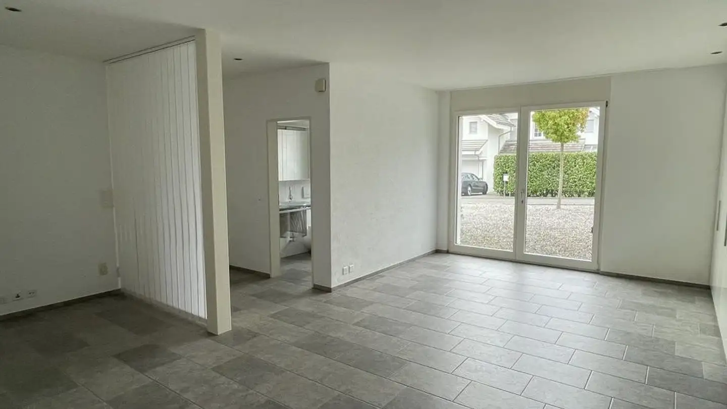Appartement à louer - 6343 Buonas
