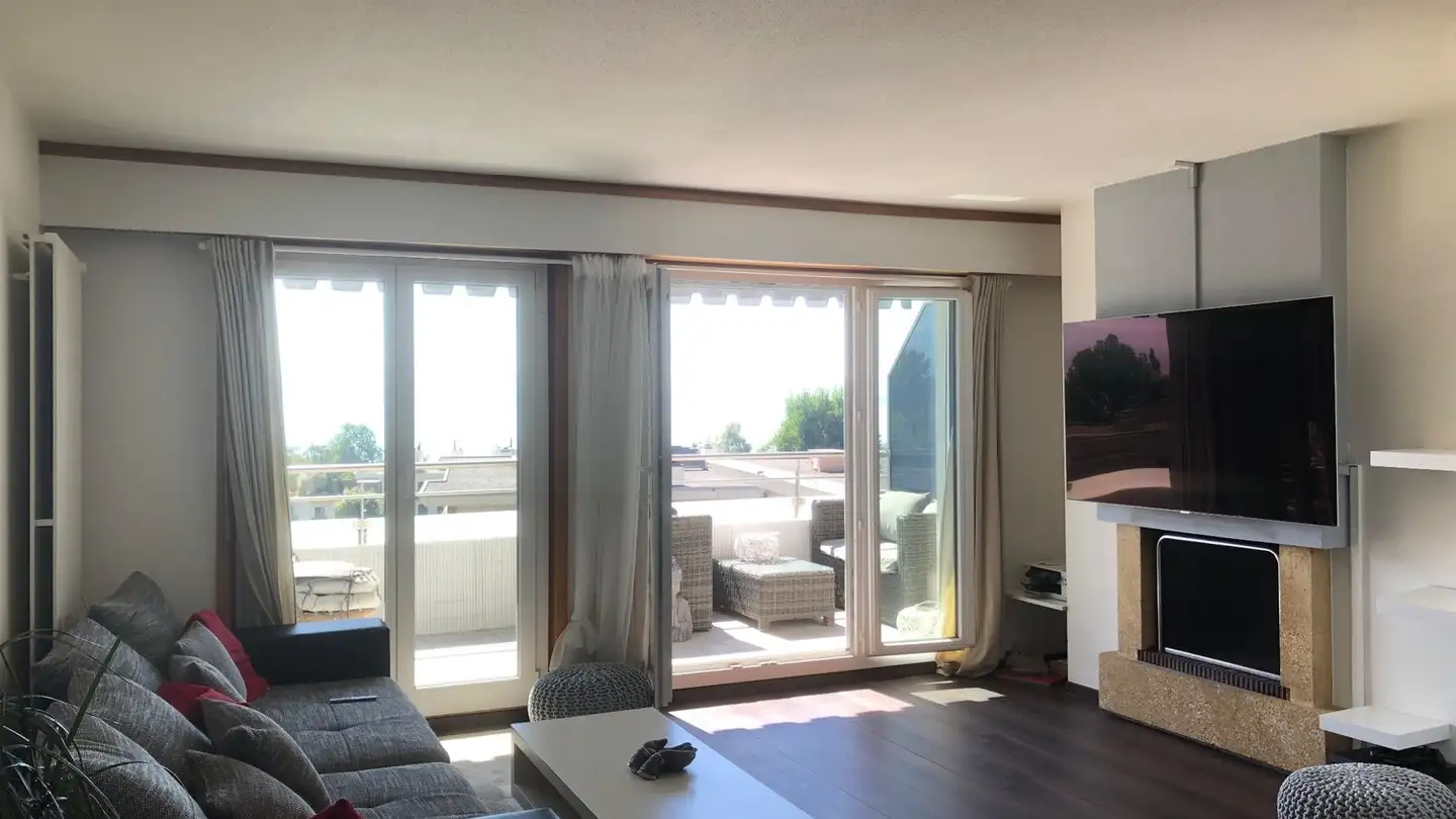 Apartment for rent - 1185 Mont-sur-Rolle - Photo 2