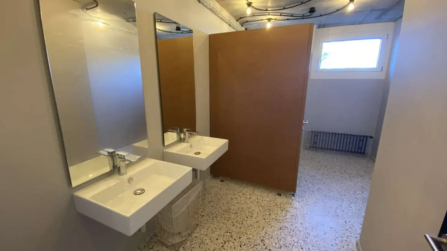 Bureau à louer - Muttenzerstrasse 143, 4133 Pratteln - Photo 2