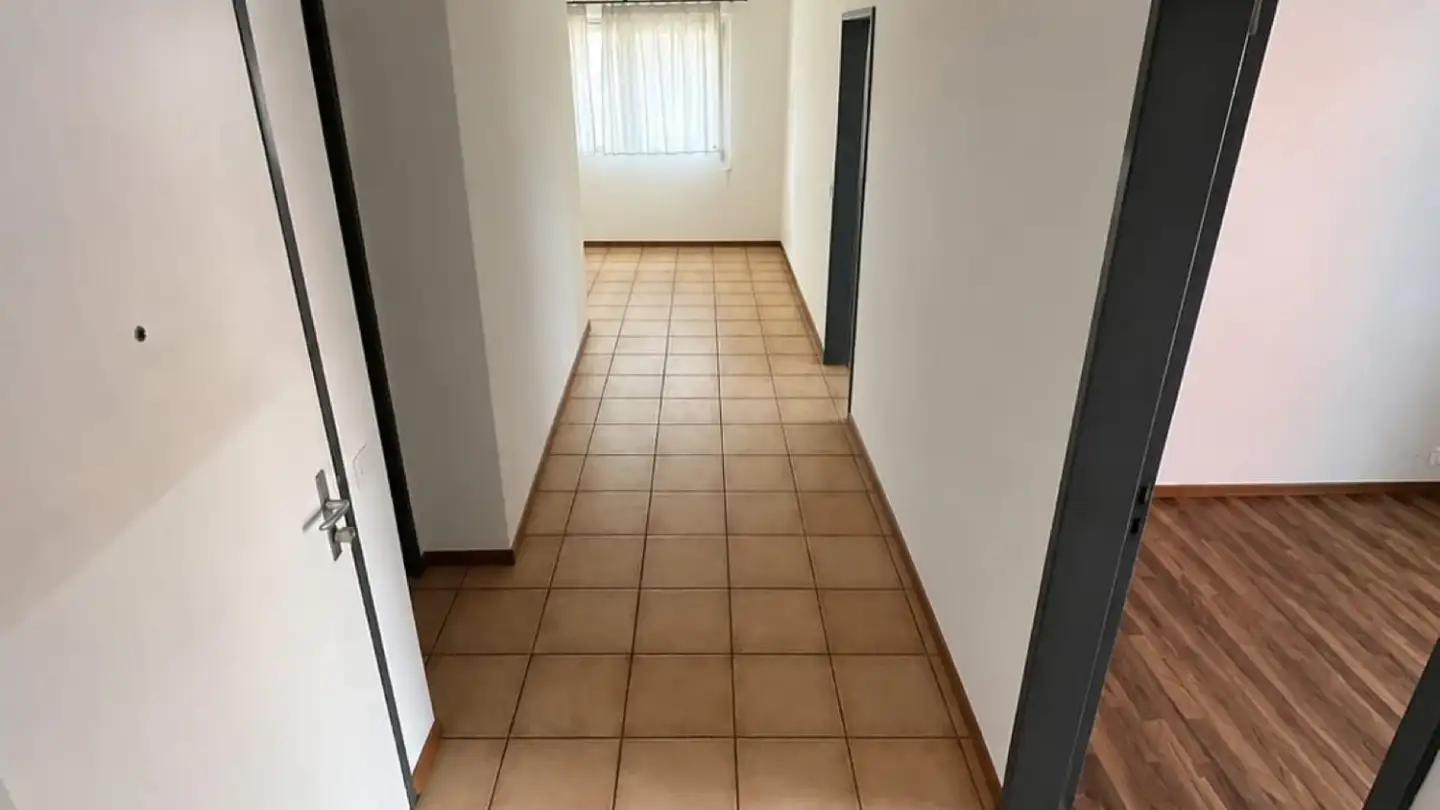 Apartment for rent - Via Centro Sportivo, 6596 Gordola - Photo 3