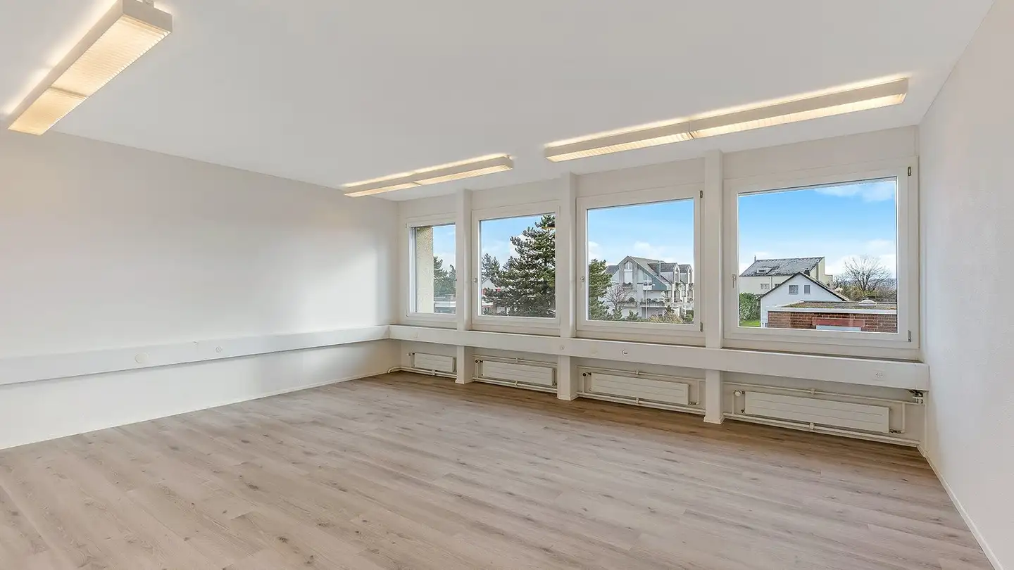 Bureau à louer - Gewerbestrasse 12a, 8132 Egg b. Zürich - Photo 2