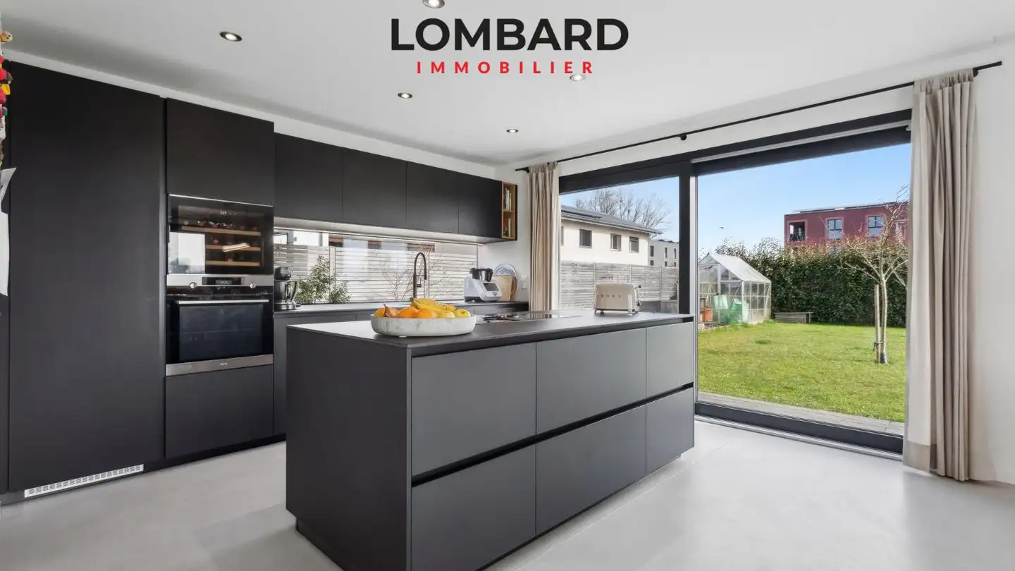 Villa for sale - 1566 St-Aubin FR - Photo 2