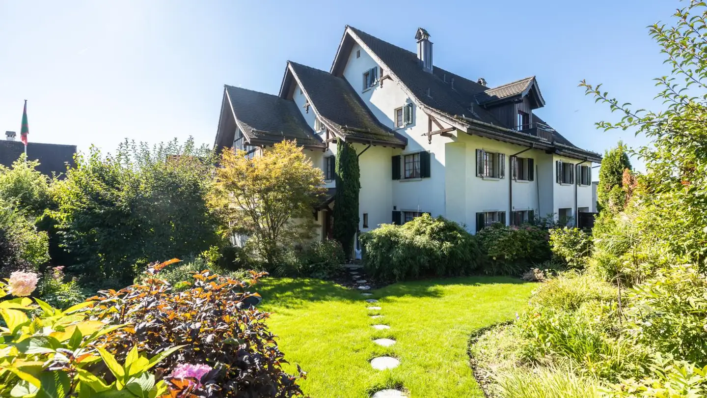 Row house for sale - Säntisstrasse 5, 8633 Wolfhausen