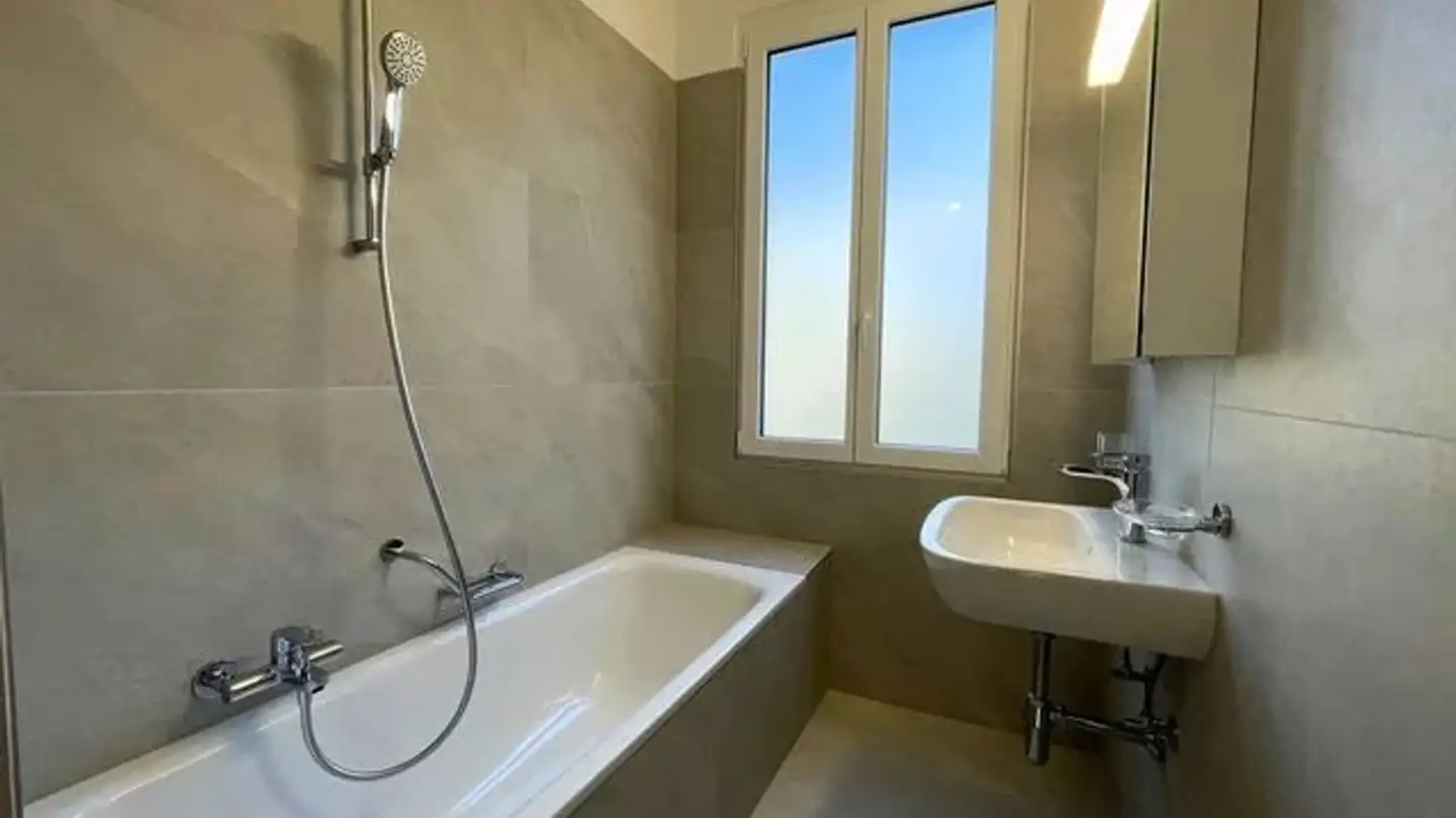 Apartment for rent - Avenue Des Brayères 8, 1815 Clarens - Photo 4