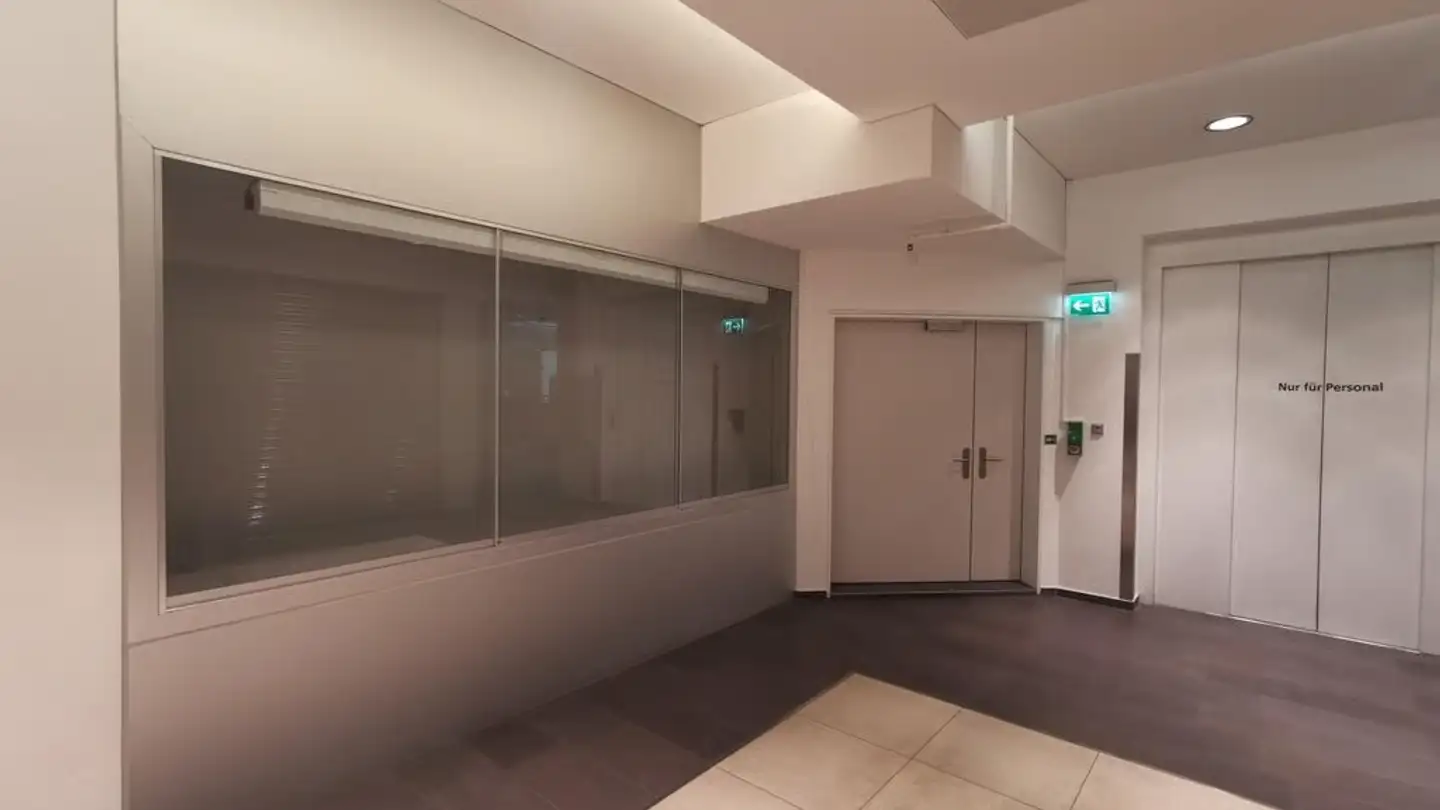 Negozio con vetrina in affitto - Obere Bahnhofstrasse 39, 9500 Wil SG - Foto 3