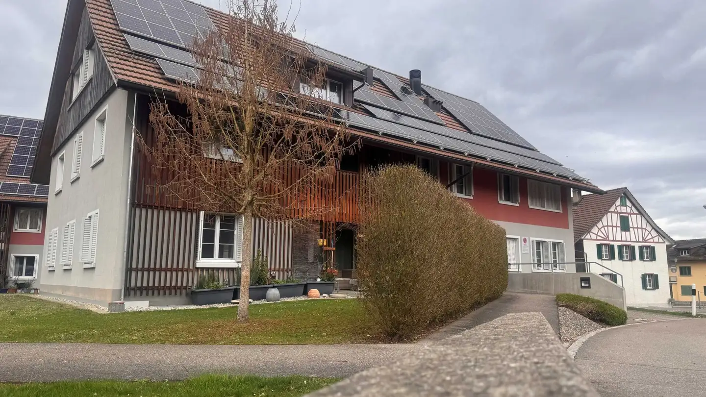 Appartement à louer - Obstgartenstrasse 1, 8187 Weiach