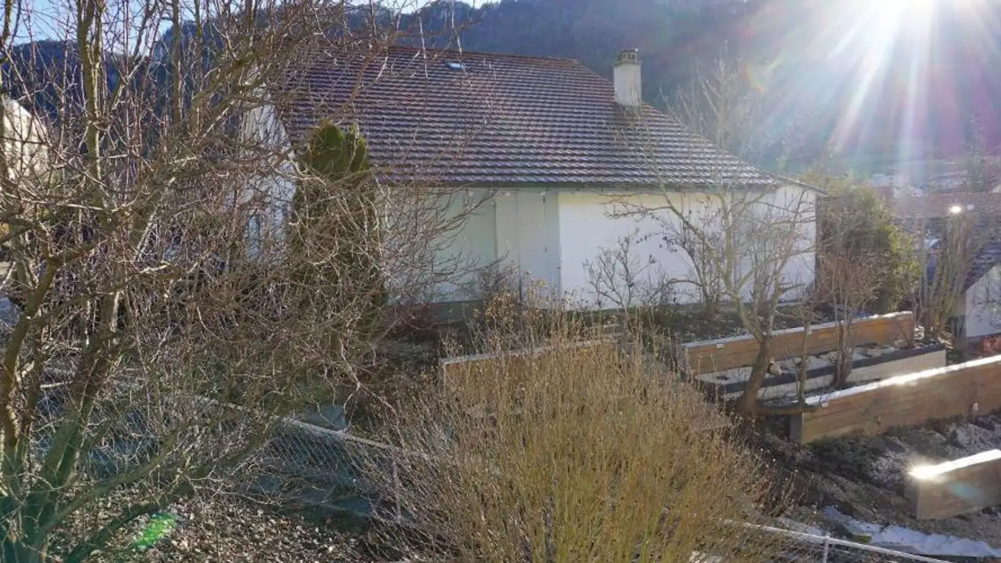 Single house for sale - 2740 Moutier - Photo 2