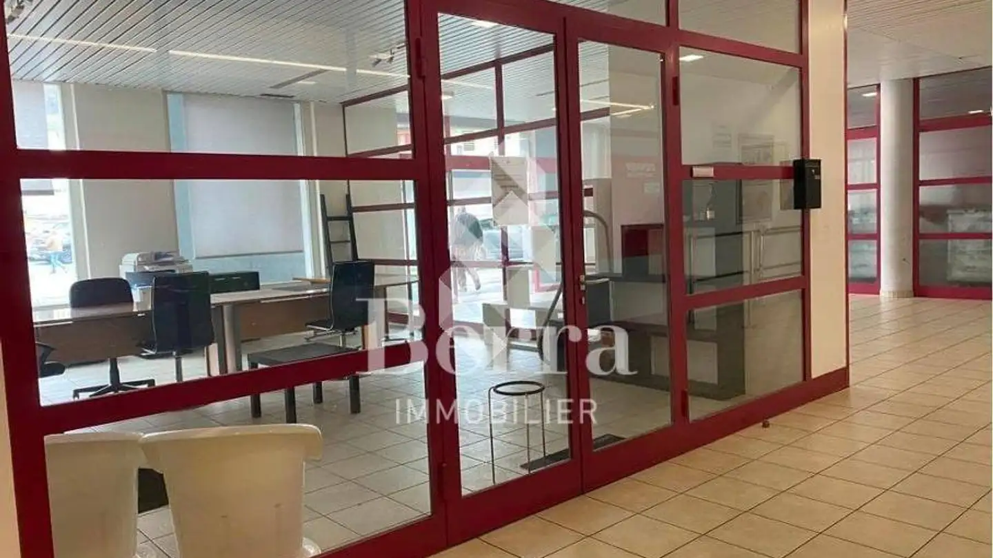 Office space for rent - Avenue De Savoie 4, 1896 Vouvry - Photo 2