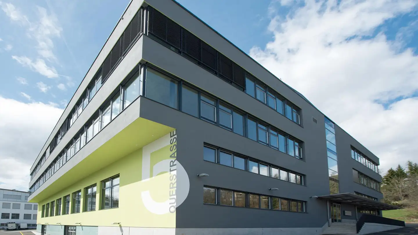 Spazio ufficio in affitto - Querstrasse 5, 8212 Neuhausen am Rheinfall