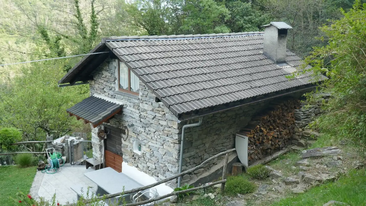 Casa singola in vendita - Vosa, 6655 Intragna