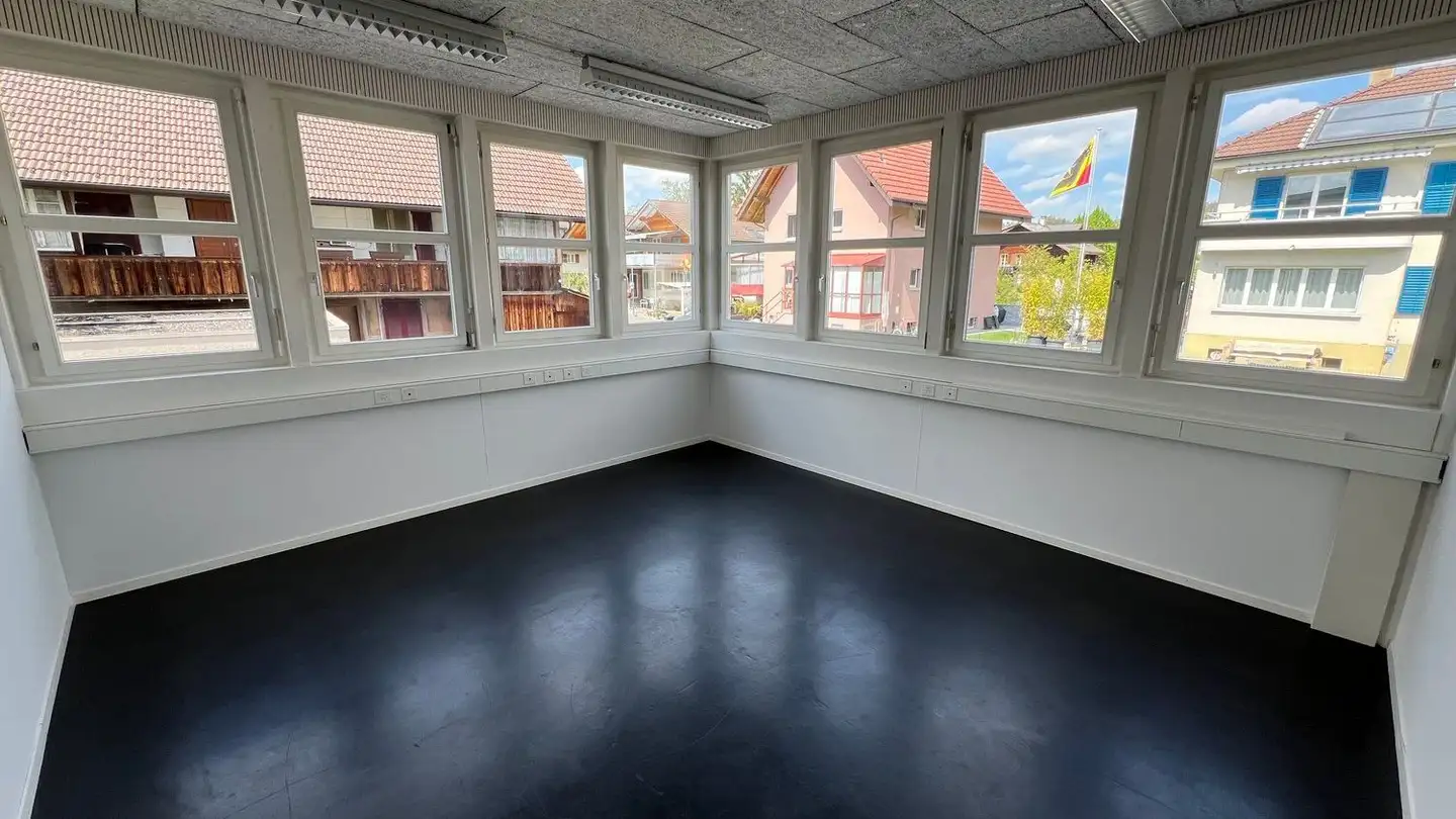 Spazio ufficio in affitto - Bahnhofstrasse 51, 3613 Steffisburg