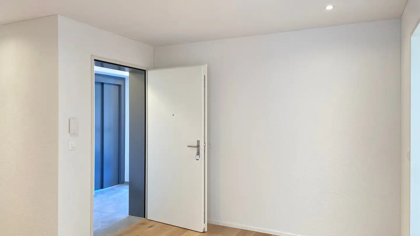 Maisonette-Wohnung mieten - Bahnhofstrasse 13, 8752 Näfels - Foto 2