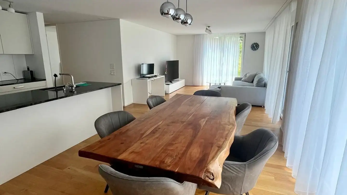 Wohnung mieten - Pfannenstielstrasse 214, 8706 Meilen