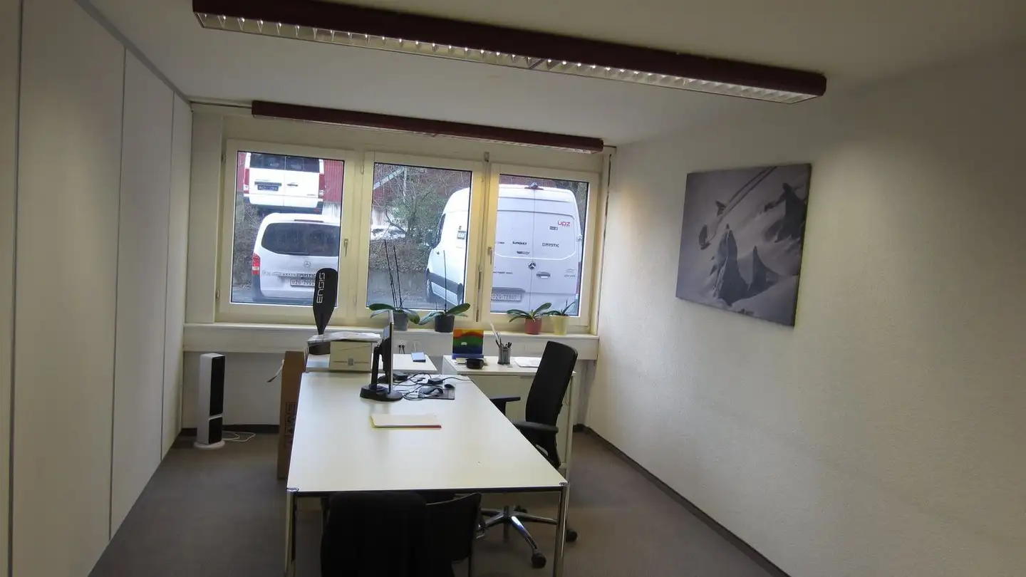 Office space for rent - Ruessenstrasse 18, 6340 Baar - Photo 2