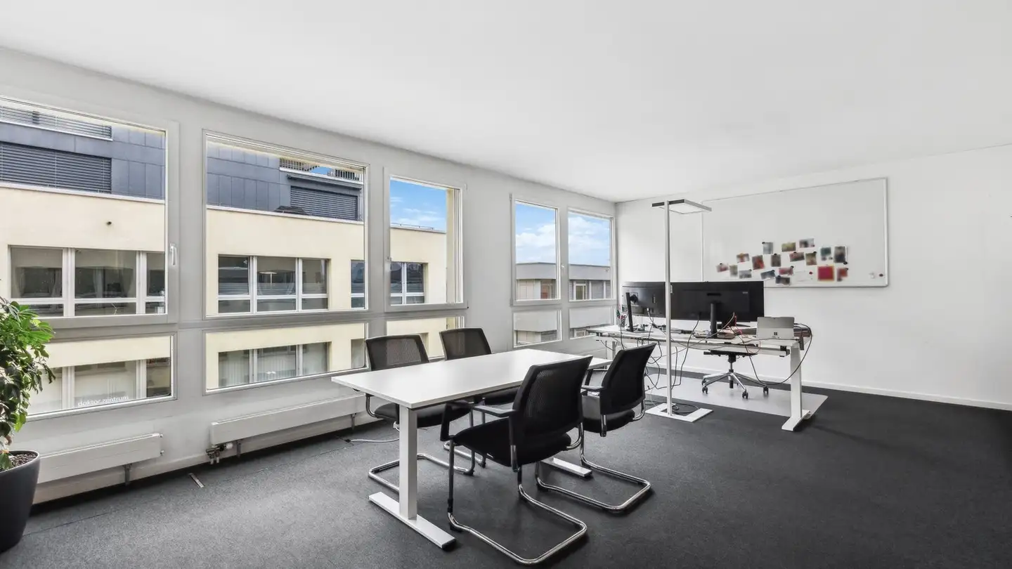Office space for rent - Bahnhofstrasse 24, 5000 Aarau - Photo 2