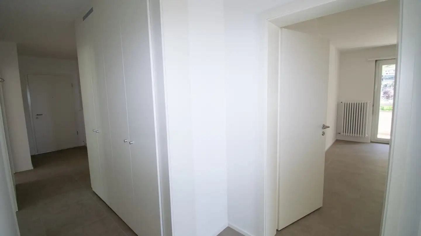 Apartment for rent - Via Generale Guisan 10, 6710 Biasca - Photo 3