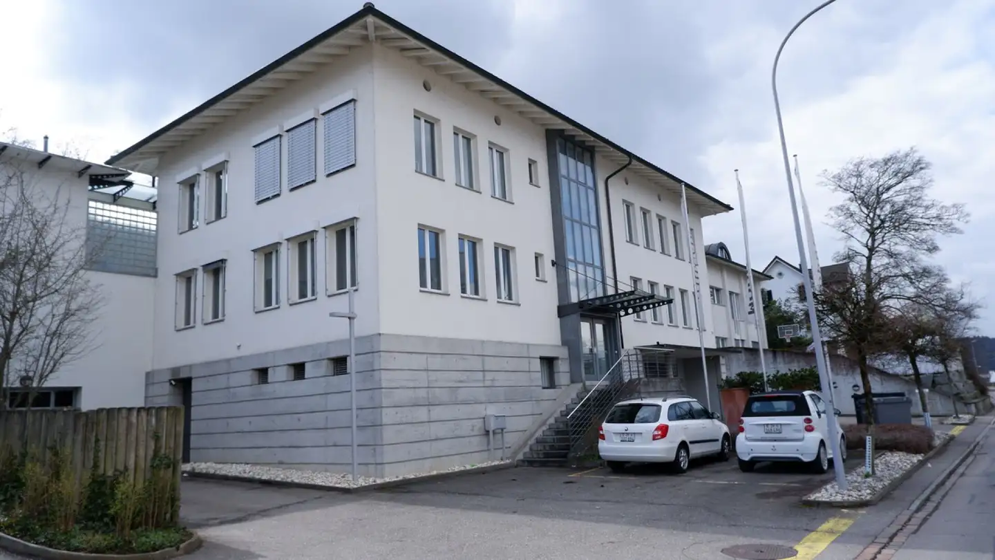 Office space for rent - Stationsstrasse 49, 8902 Urdorf
