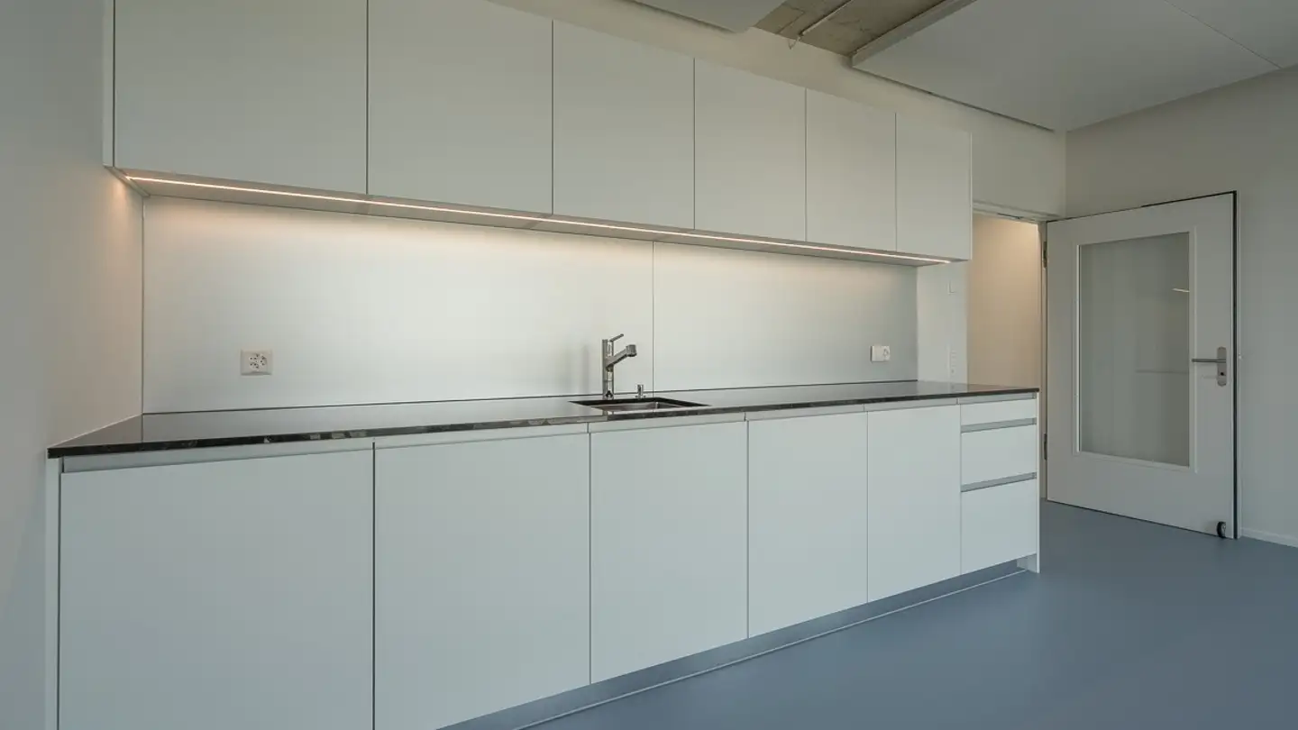 Bureau à louer - Hohenrainstrasse 24, 4133 Pratteln