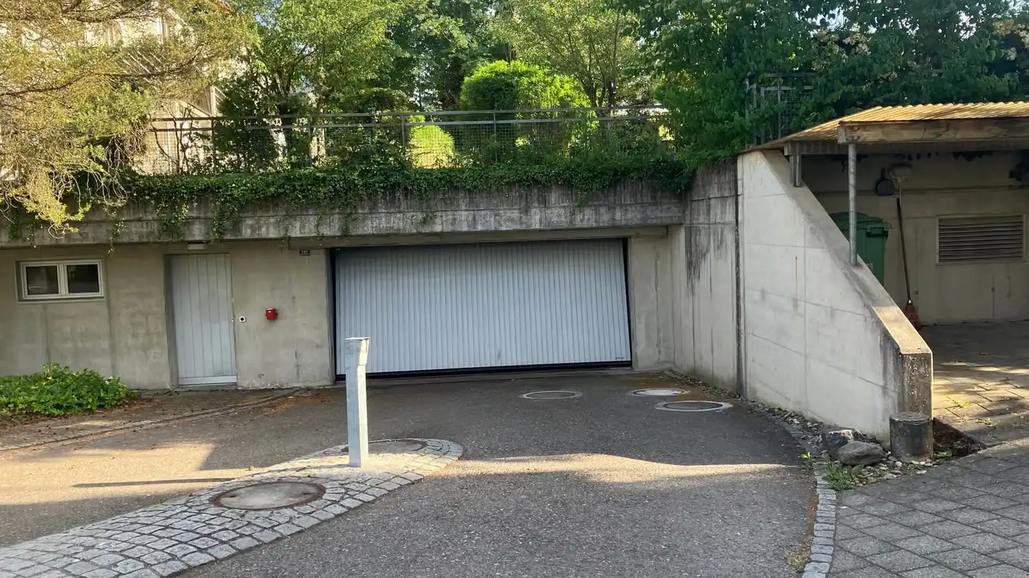 Tiefgaragenstellplatz mieten - Reutistrasse 5, 8280 Kreuzlingen