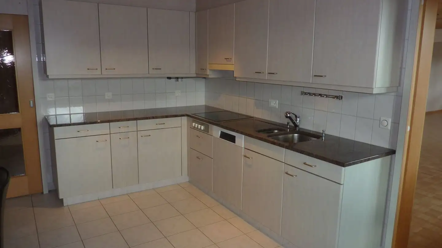 Attique à louer - Bodenackerweg, 3053 Münchenbuchsee - Photo 2