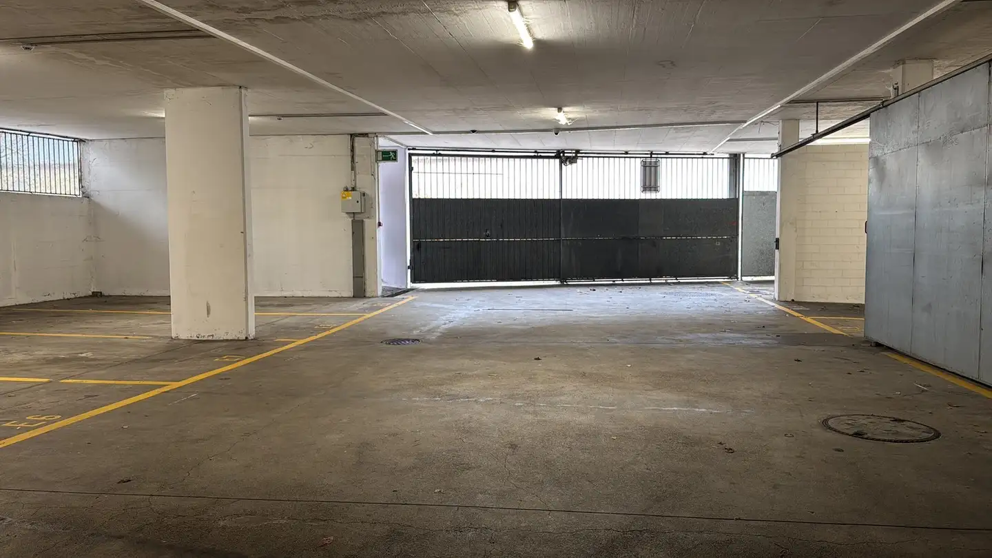 Outdoor parking space for rent - 8406 Winterthur - Photo 2