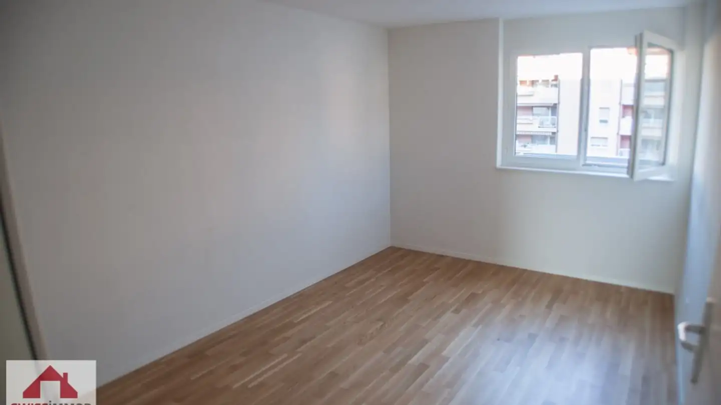 Apartment for rent - 1815 Clarens - Photo 3