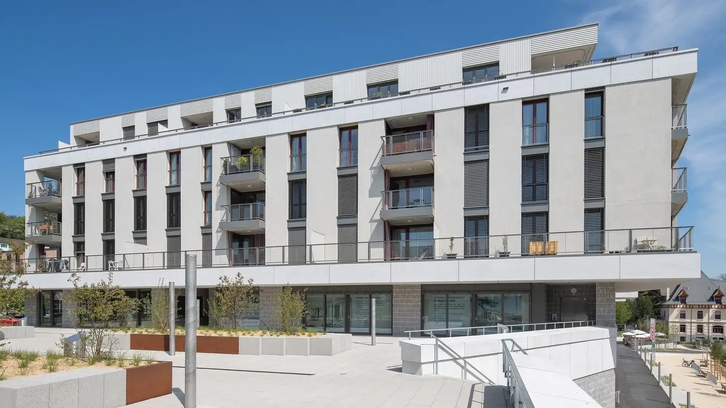 Commercial à louer - Route De Bâle, 2800 Delémont