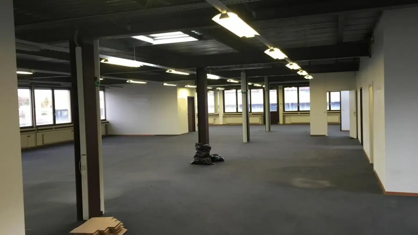 Espace publicitaire à vendre - 1052 Le Mont-sur-Lausanne - Photo 2