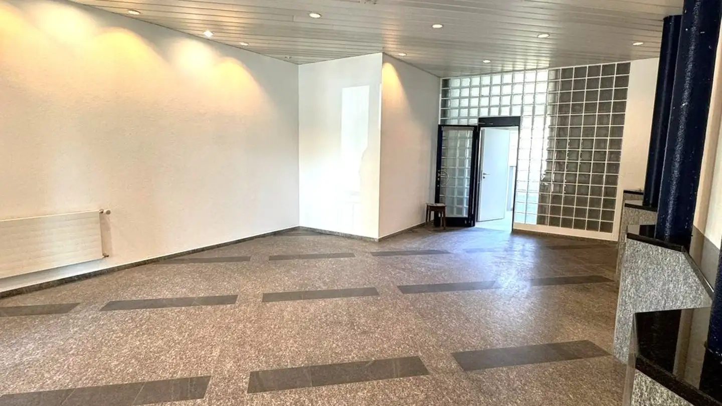 Commercial for rent - Via Giuseppe Cereghetti 8, 6834 Morbio Inferiore