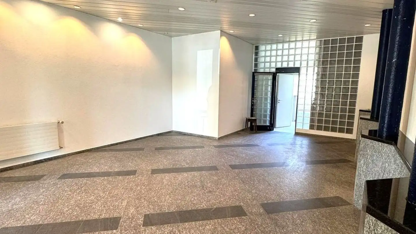 Commercial for rent - Via Giuseppe Cereghetti 8, 6834 Morbio Inferiore
