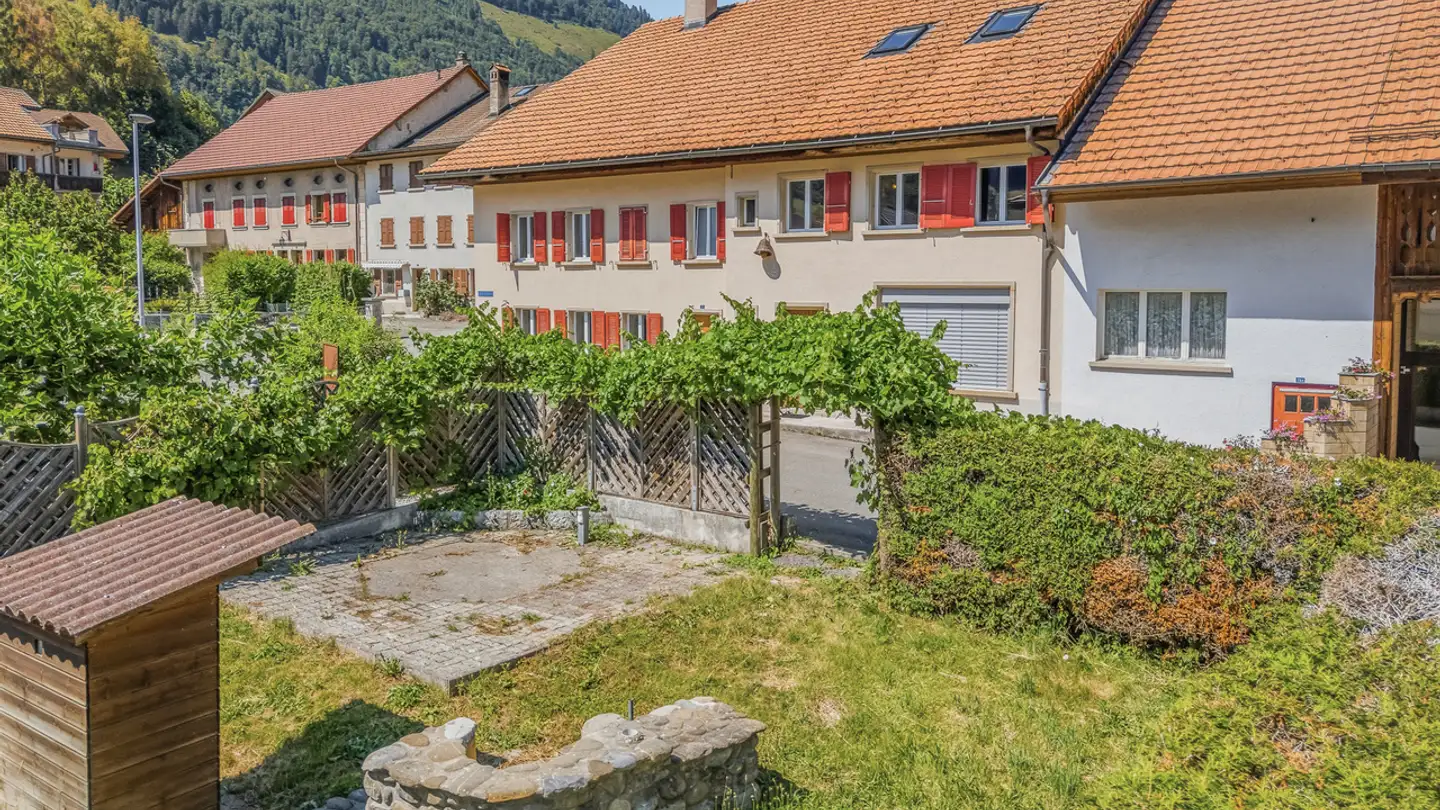 Residential building for sale - 1669 Albeuve - Photo 4