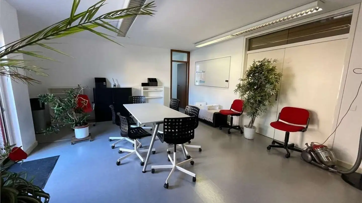 Bureau à louer - 6982 Agno