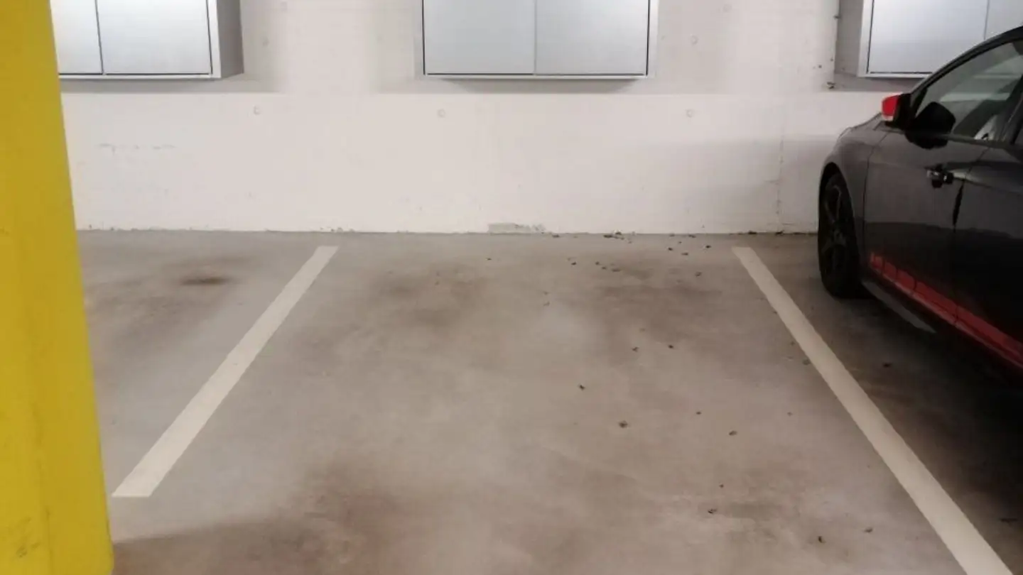 Underground parking space for rent - Lorzenhof 11, 6330 Cham