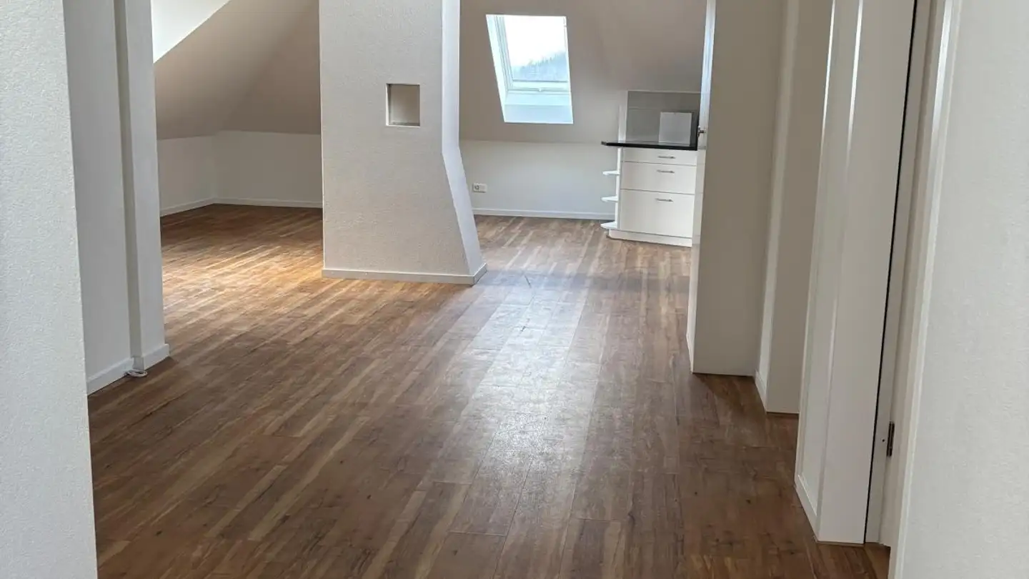 Dachgeschosswohnung mieten - Klosterstrasse 50, 8406 Winterthur - Foto 4