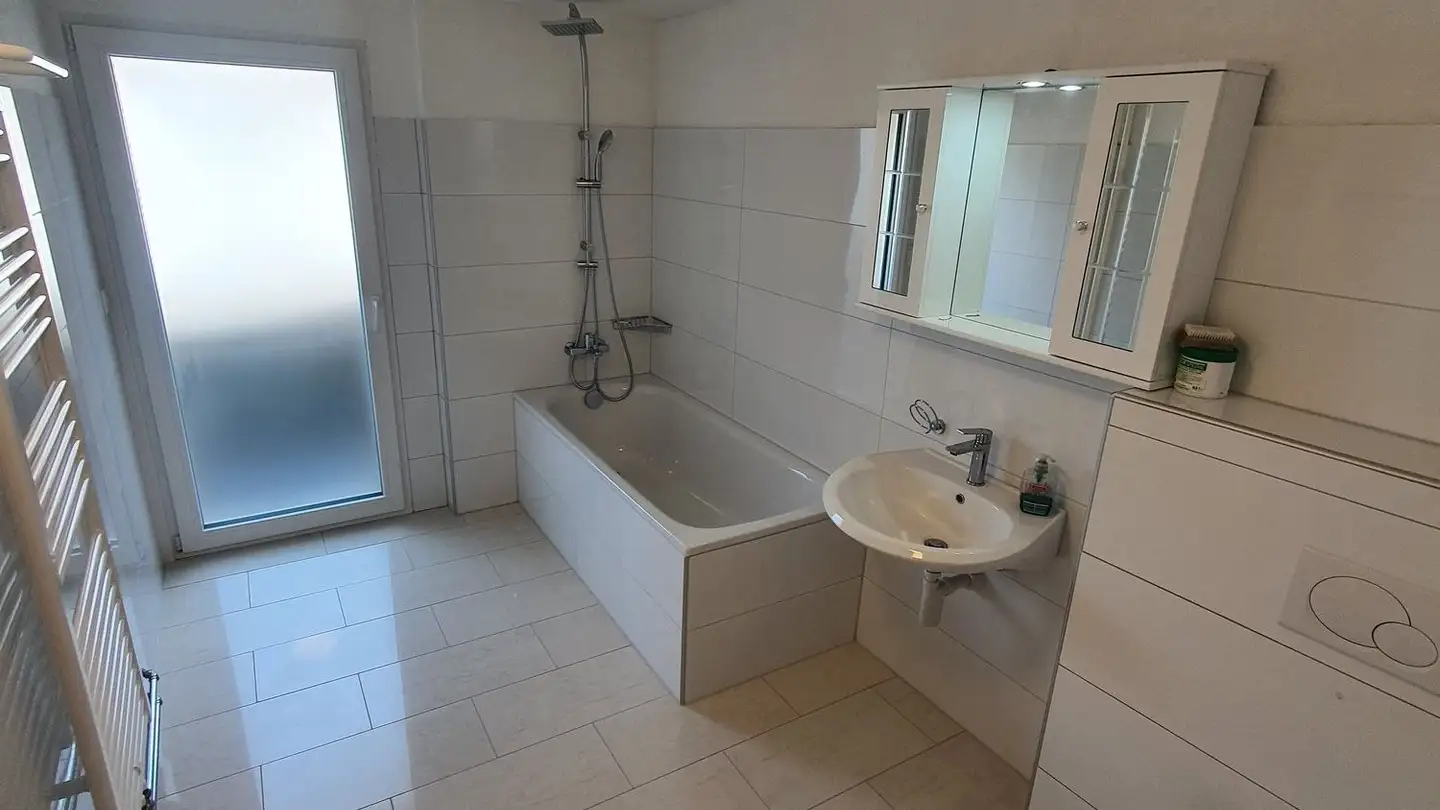 Apartment for rent - Dorfstrasse 11, 3706 Leissigen - Photo 4